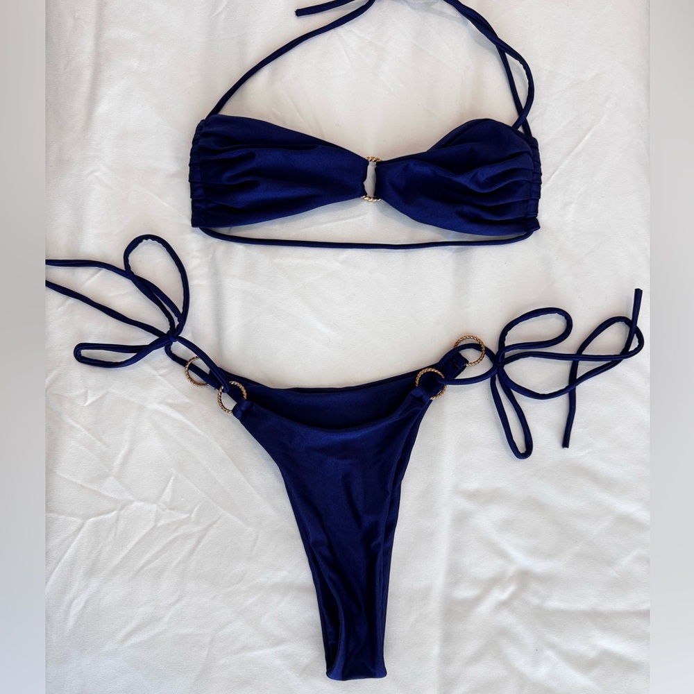 Shiny blue bikini!